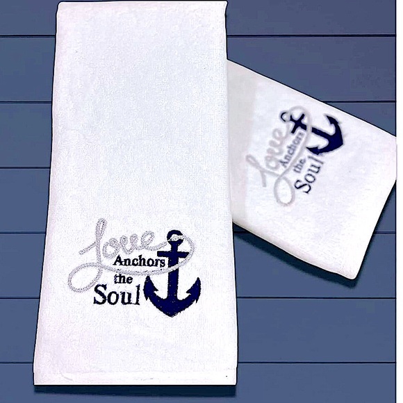 SERAFINA HOME Luxury 2 Hand Towels Nautical Embroidered “Love Anchors the Soul” - Picture 1 of 9